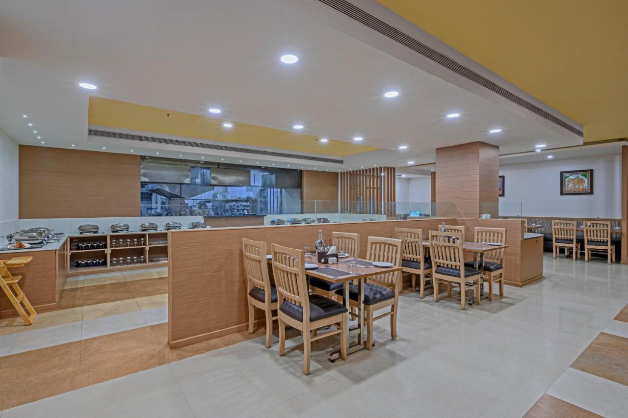 Sterling V Grand Madurai Hotel Exterior photo